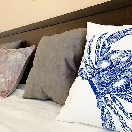 Apartello⊛com Diamond - Private Near Marina Dinevi In アパートホテル 4*