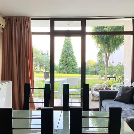 Apartello⊛com Diamond - Private Near Marina Dinevi In アパートホテル 4*