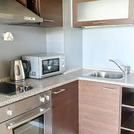 アパートホテル Apartello⊛com Diamond - Private Near Marina Dinevi In